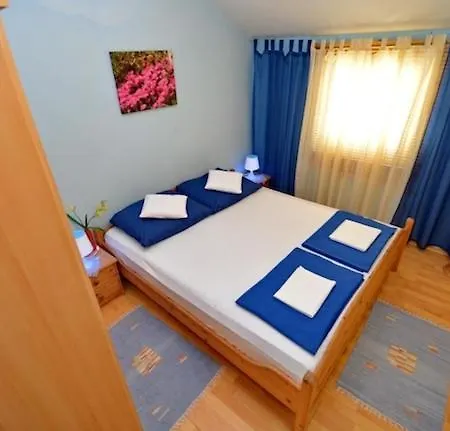In With Terrace, Air Condition, Wifi Apartment *