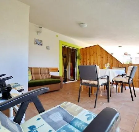 Apartament In With Terrace, Air Condition, Wifi